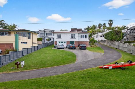 Photo of property in 1/50 Masterton Road, Rothesay Bay, Auckland, 0630