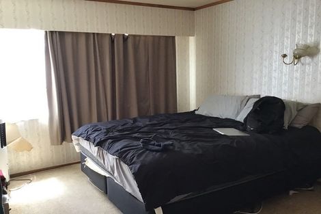 Photo of property in 2/1 Deuxberry Avenue, Northcote, Auckland, 0627