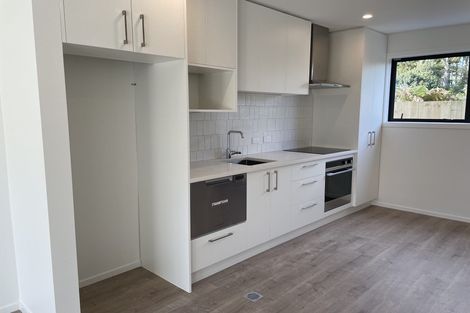 Photo of property in 1/12 Enderby Drive, Te Atatu Peninsula, Auckland, 0610