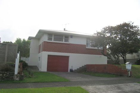 Photo of property in 25 Saint Johns Terrace, Tawa, Wellington, 5028
