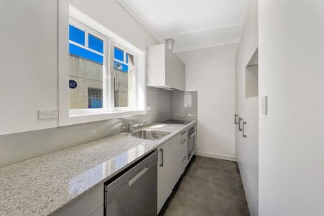 Photo of property in 4/2 Railway Street, Newmarket, Auckland, 1023