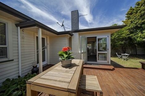 Photo of property in 106 Wharerangi Road, Greenmeadows, Napier, 4112