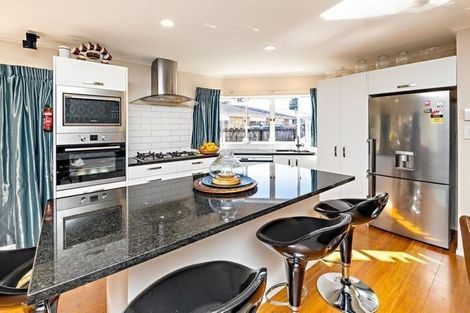 Photo of property in 55a Kelvin Road, Papakura, 2110
