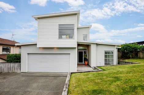 Photo of property in 20 Nelson Avenue, Aotea, Porirua, 5024