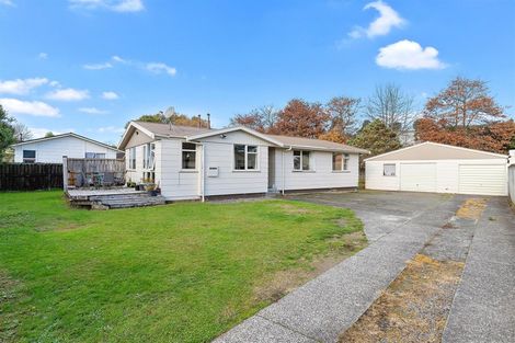 Photo of property in 41 Oakfield Crescent, Pukete, Hamilton, 3200