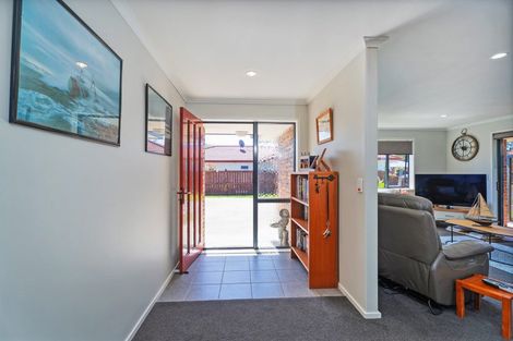 Photo of property in 16 Cobham Lane, Whitianga, 3510