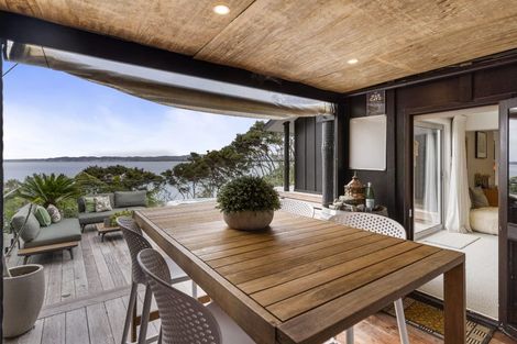 Photo of property in 2/106 Island Bay Road, Beach Haven, Auckland, 0626