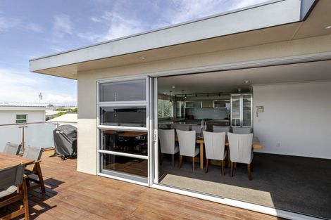 Photo of property in 22a Belt Road, Moturoa, New Plymouth, 4310