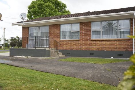 Photo of property in 1/12 Lynette Place, Mangere, Auckland, 2022
