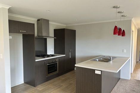 Photo of property in 17 Koareare Avenue, Halswell, Christchurch, 8025