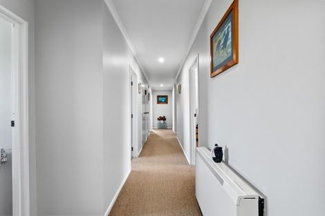 Photo of property in 2923 State Highway 1, Sanson, Palmerston North, 4479