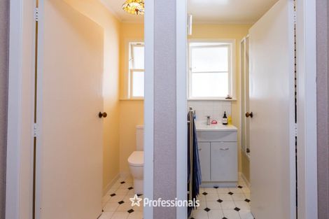 Photo of property in 54 Fraser Crescent, Elderslea, Upper Hutt, 5018