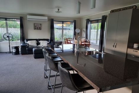 Photo of property in 9 Tainui Street, Mokau, 4376