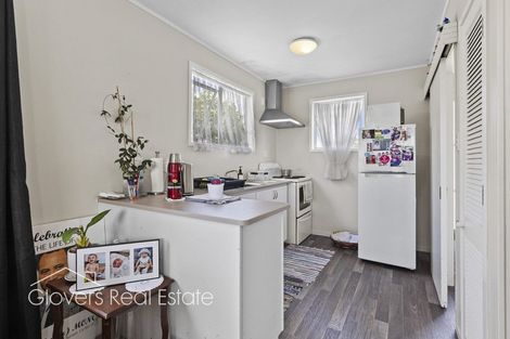 Photo of property in 5/89 Bruce Mclaren Road, Henderson, Auckland, 0612
