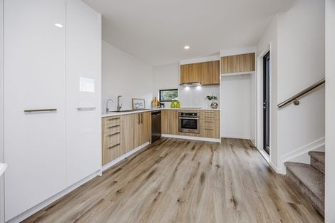 Photo of property in 1/2 Wood Street, Papakura, 2110