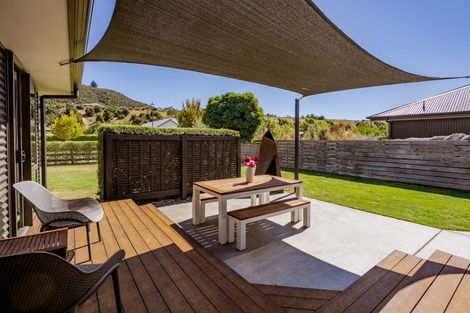 Photo of property in 12 Warbler Lane, Albert Town, Wanaka, 9305