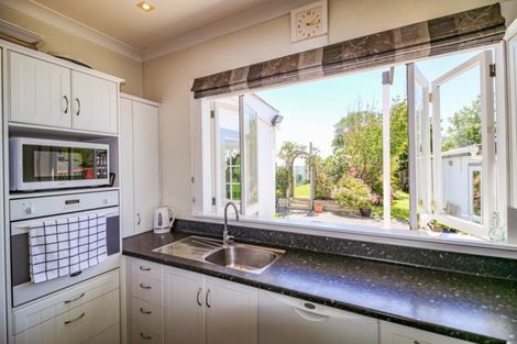 Photo of property in 1 Benefield Street, Whanganui East, Whanganui, 4500