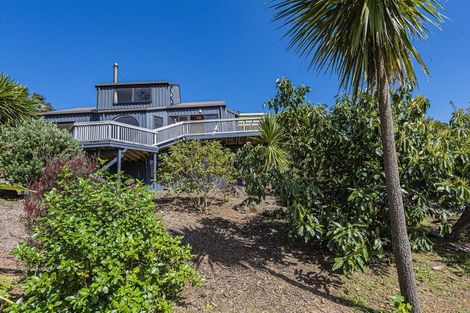 Photo of property in 66 Beach Road, Onerahi, Whangarei, 0110