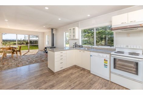 Photo of property in 2208 Old West Coast Road, Kirwee, Christchurch, 7671