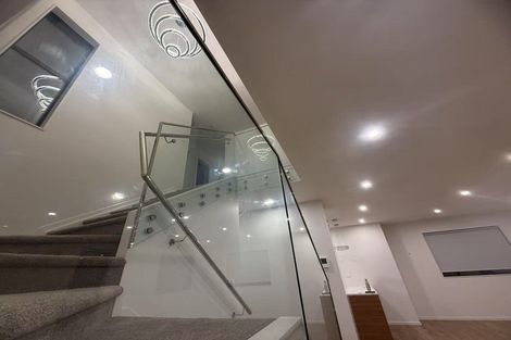 Photo of property in 142a Luckens Road, West Harbour, Auckland, 0618