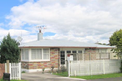 Photo of property in 25 Woodford Avenue, Brookfield, Tauranga, 3110