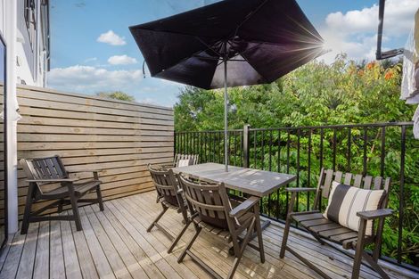 Photo of property in 2/125b Metcalfe Road, Ranui, Auckland, 0612