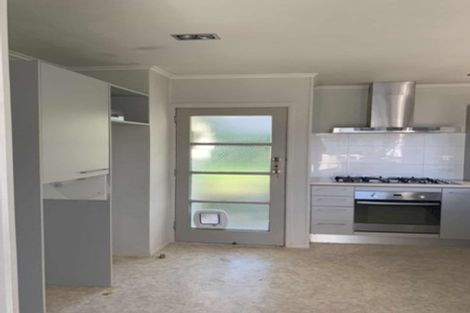 Photo of property in 1/26 Becroft Drive, Forrest Hill, Auckland, 0620