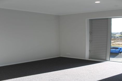 Photo of property in 49 Glidepath Road, Hobsonville, Auckland, 0616