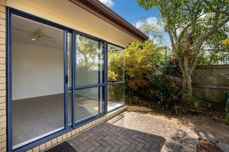 Photo of property in 6 Rush Creek Drive, Westgate, Auckland, 0614
