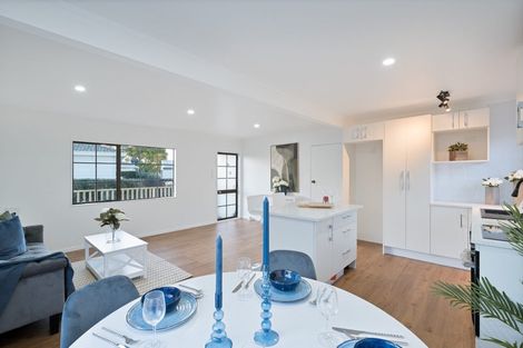 Photo of property in 13 Elisa Lane, Ranui, Auckland, 0612