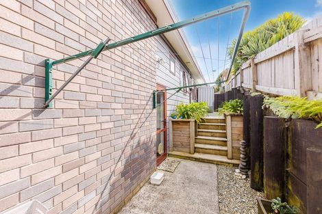 Photo of property in 83 Dixon Road, Glenview, Hamilton, 3206