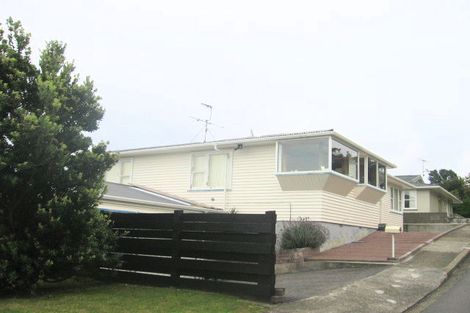 Photo of property in 6 Walnut Way, Maungaraki, Lower Hutt, 5010