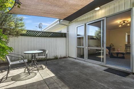 Photo of property in 2/36 Bristol Street, Tamatea, Napier, 4112