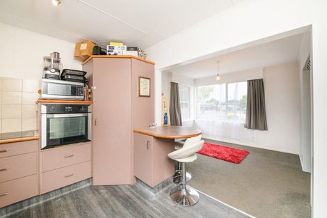 Photo of property in 109 Benmore Avenue, Cloverlea, Palmerston North, 4412