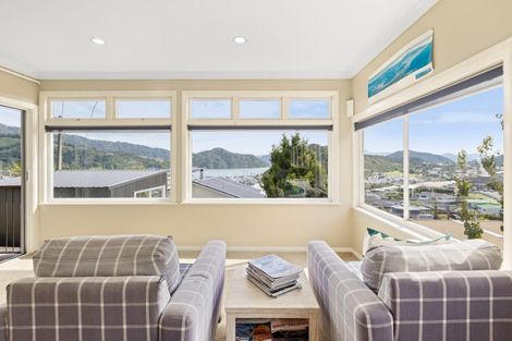 Photo of property in 7a Russell Street, Picton, 7220