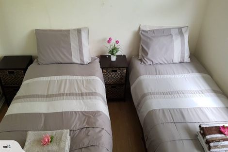 Photo of property in 9/18 Parr Terrace, Castor Bay, Auckland, 0620