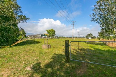 Photo of property in 15 Alfred Road, Egmont Village, New Plymouth, 4371