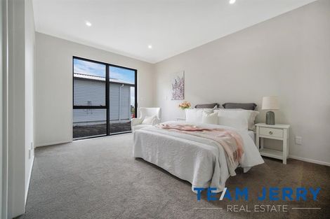 Photo of property in 2 Gertrude Cole Road, Clarks Beach, 2122