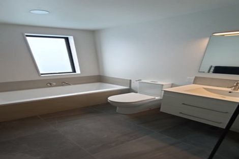 Photo of property in 32 Holystone Road, Whitby, Porirua, 5024