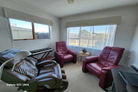 Photo of property in 6 Mountainview Terrace, Otaki Beach, Otaki, 5512
