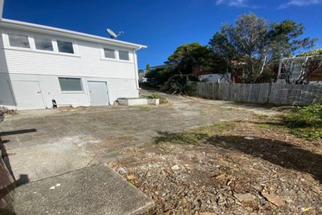 Photo of property in 579 East Coast Road, Browns Bay, Auckland, 0630