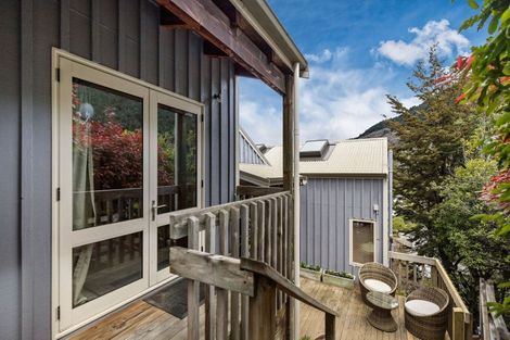 Photo of property in 32b Mackinnon Terrace, Sunshine Bay, Queenstown, 9300