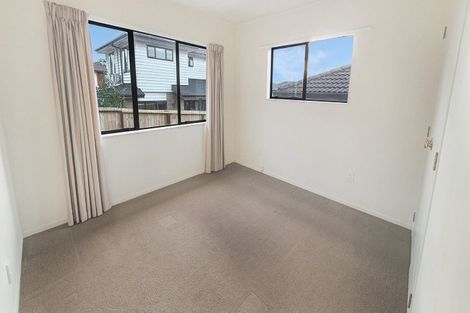 Photo of property in 1/111 Sturges Road, Henderson, Auckland, 0612