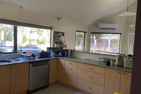 Photo of property in 139a Atkinson Road, Titirangi, Auckland, 0604