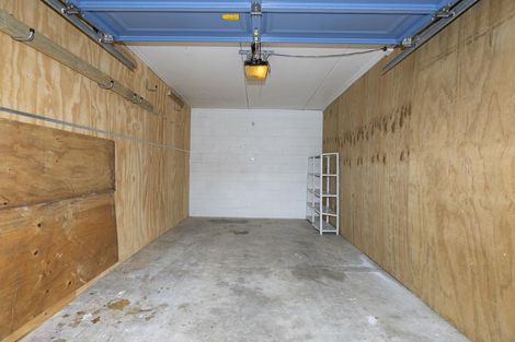 Photo of property in 2h Weranui Road, Waiwera, Orewa, 0994