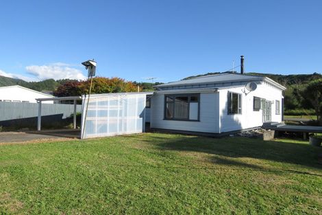 Photo of property in 138 Broadway, Reefton, 7830