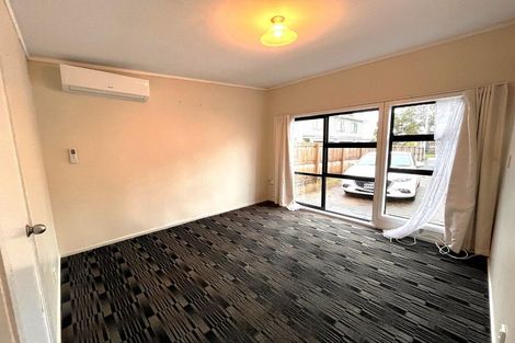 Photo of property in 426 Roscommon Road, Clendon Park, Auckland, 2103