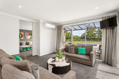 Photo of property in 16 Queenswood Gardens, Mairehau, Christchurch, 8052