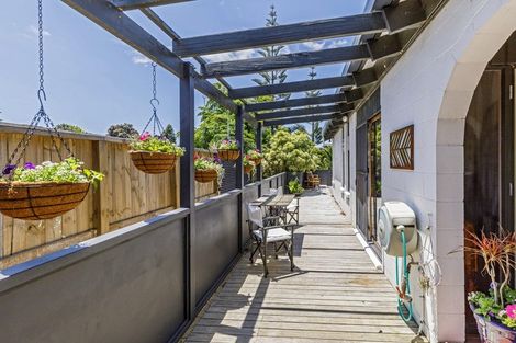 Photo of property in 1/6 Bronwyn Place, Torbay, Auckland, 0630