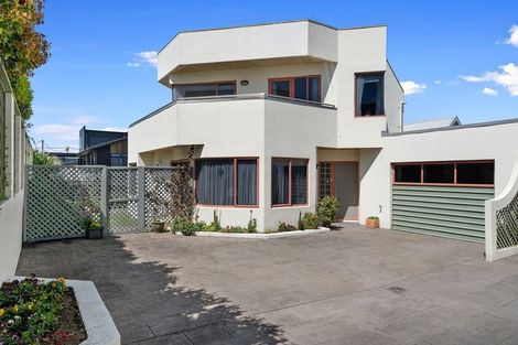 Photo of property in 2/5 Richmond Street, Fitzroy, New Plymouth, 4312